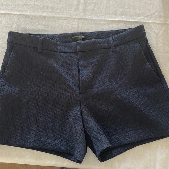 Banana Republic Pants - Banana Republic navy blue shorts size 14